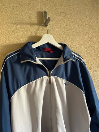 Chaqueta vintage Nike – Azul y gris claro