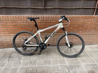 Bicicleta GT Avalanche XTB