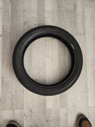 Neumático 120/70-17 USADO
BRIDGESTONE