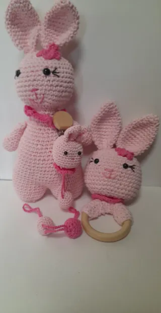 Conjunto Amigurumi Coelhinhos Rosa