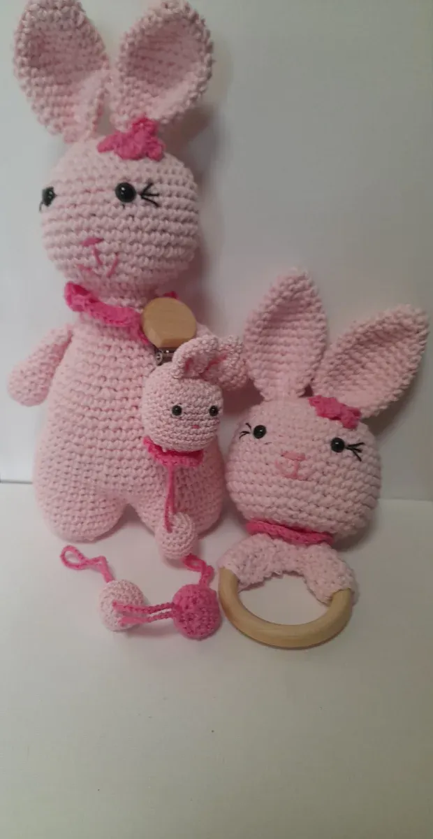 Conjunto Amigurumi Coelhinhos Rosa