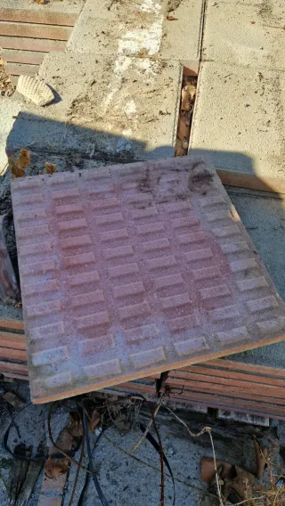 87 Baldosas Panot Rojas 30x30