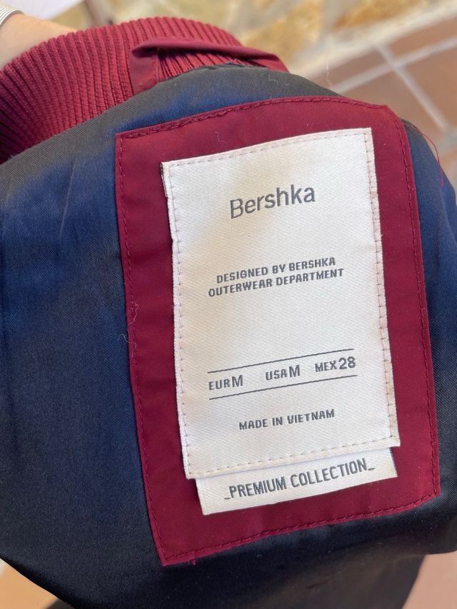 Bomber burdeos Bershka