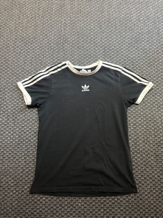 Camiseta Adidas Negra Rayas Blancas
