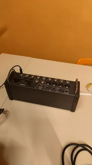 Midas MR12 Mixer Digitale