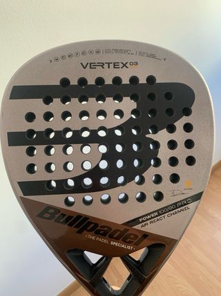 Bullpadel Vertex 03 Confort