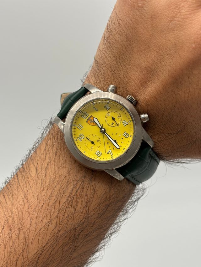 Reloj Ferrari Amarillo Girard-Perregaux