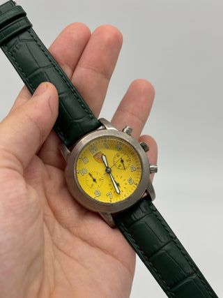 Orologio Ferrari Girard-Perregaux giallo