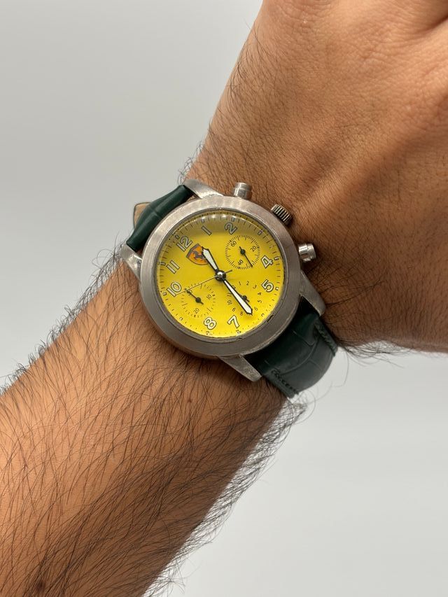 Reloj Ferrari Amarillo Girard-Perregaux