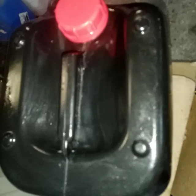 Garrafas negras 24 litros