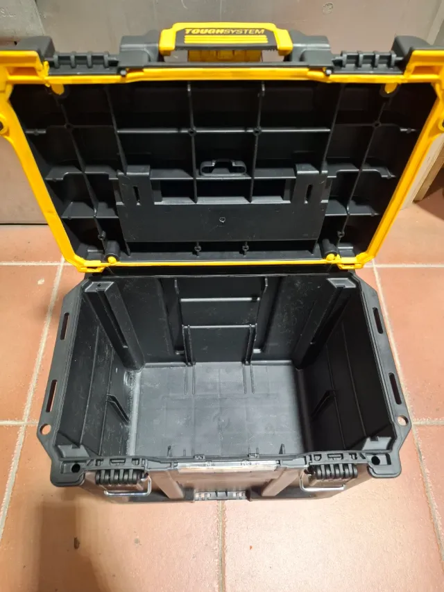 Caja de herramientas DeWalt ToughSystem 2.0