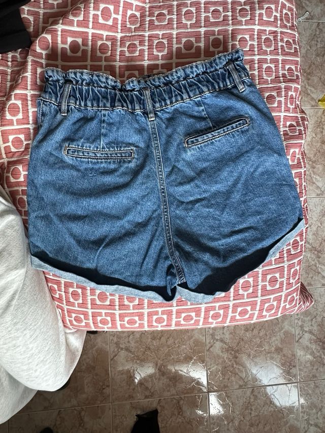 Vaquero Stradivarius cintura alta