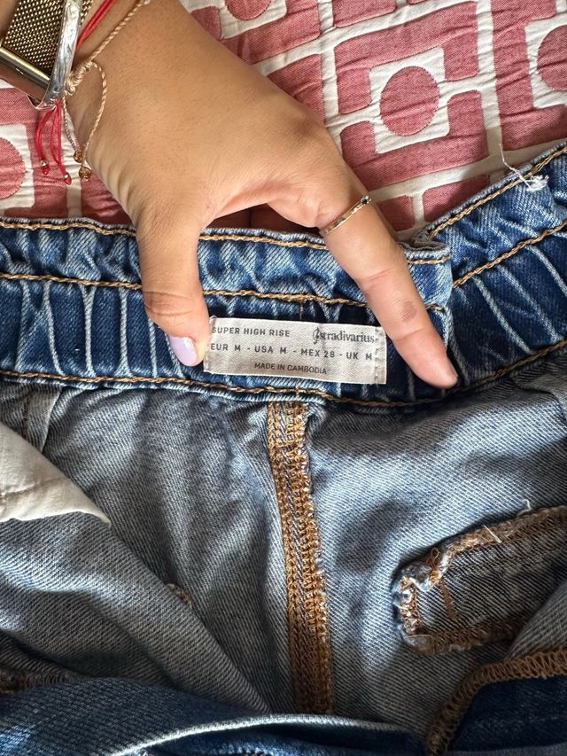 Vaquero Stradivarius cintura alta