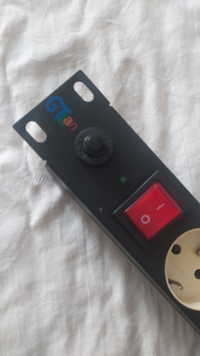 Enchufe múltiple para ordenador 