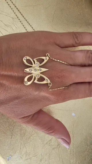 Collar Mariposa con Diamantes