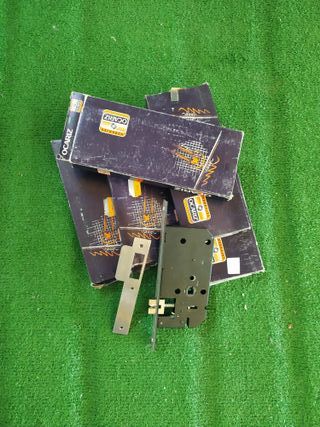 Lote 5 Picaportes Ocariz 1075S/50