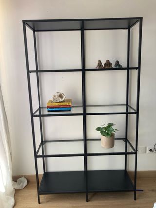 Estantería librería metálica y cristal VITTSJÖ 