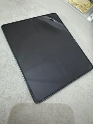 Samsung Galaxy Z Fold 4 nero