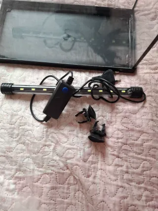 Accessori per acquari e acquari