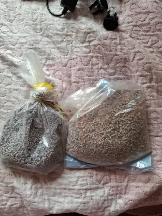 Accessori per acquari e acquari