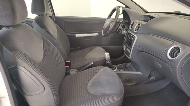 CITROEN C2 1.4 HDi 70 COLLECTION