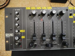 Mixer DJ RANE MP 24 Preamplifier