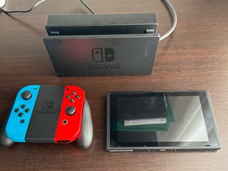 Nintendo Switch Roja y Azul Poco Uso