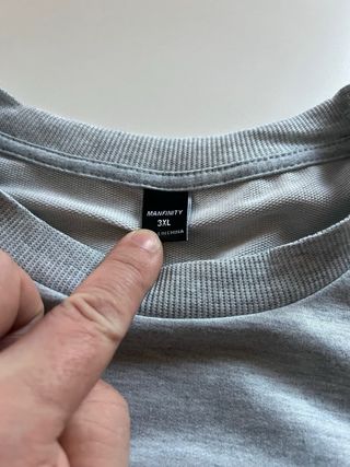 Camiseta gris de manga corta