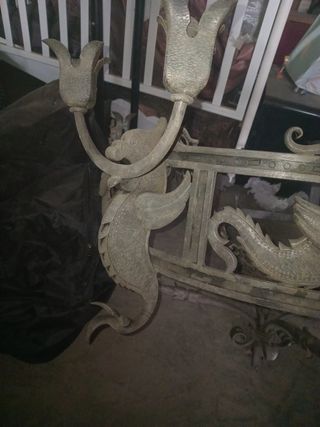 Lámpara de hierro forjado estilo antiguo