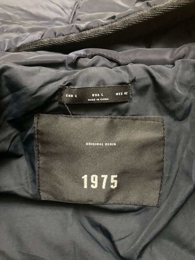 Abrigo Zara azul y negro