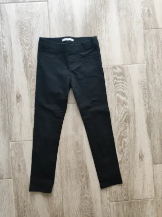Leggings negros tipo pantalónbtalla 7-8 años