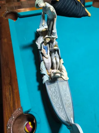 Figura Lladro Novios en Góndola (Restaurar)