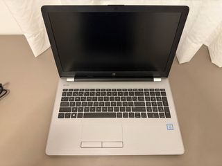 Portátil HP 250 G6 como nuevo