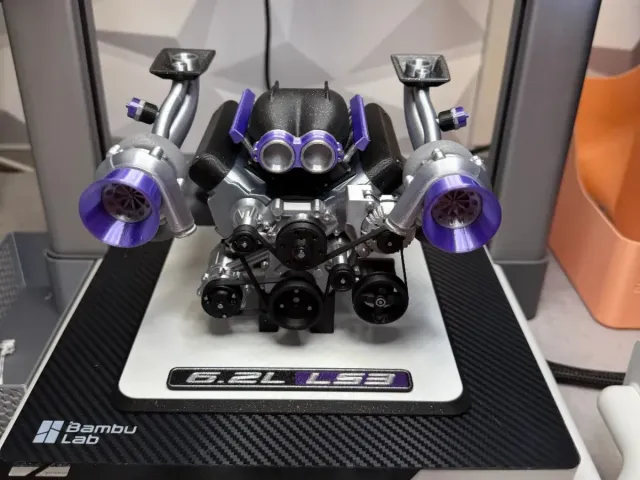 Motor GM/Chevrolet LS3 Corvette - Miniatura