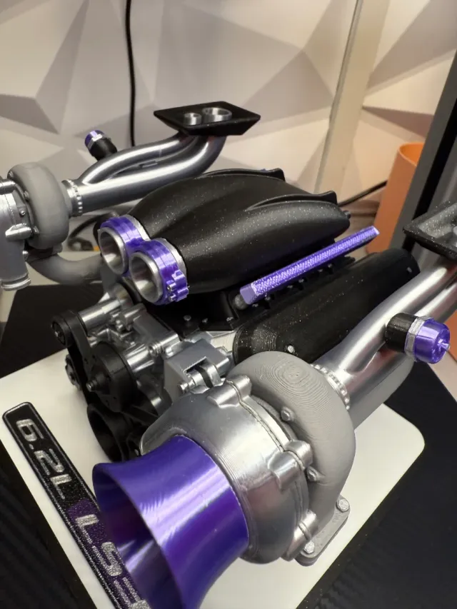 Motor GM/Chevrolet LS3 Corvette - Miniatura