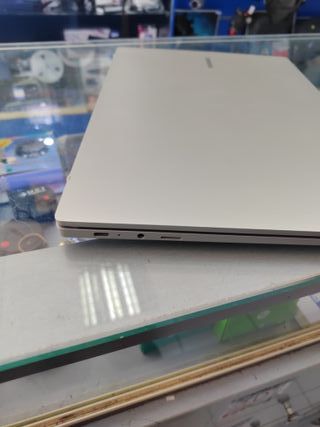 Samsung Book 2 Go Plata