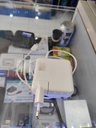 Samsung Book 2 Go Plata