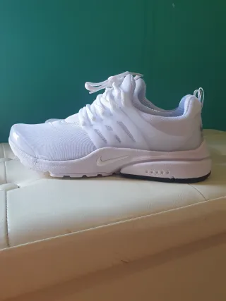 Nike Air Presto Blancas