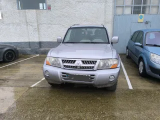 Mitsubishi Montero 