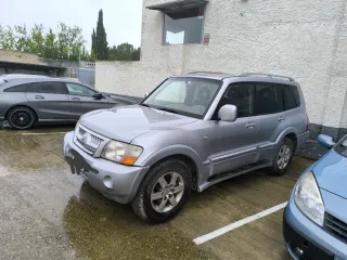 Mitsubishi Montero 