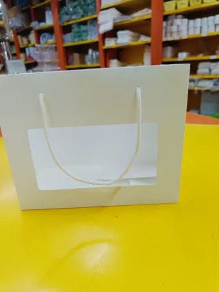 Shopper rigida con finestra trasparente