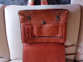 Maletín piel vintage auténtica, marca Andres Bcn