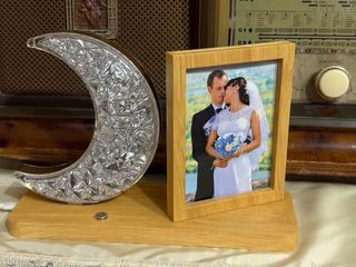 Lampada con porta foto luna oro