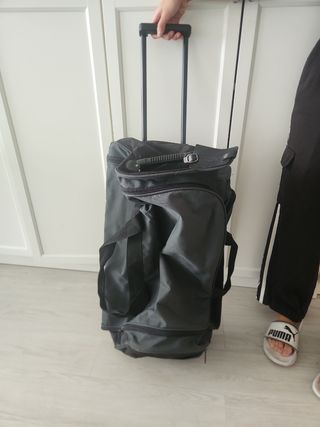 Bolso/Maleta Benetton con ruedas