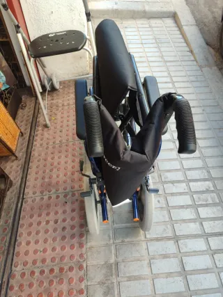 Silla de ruedas , pegable