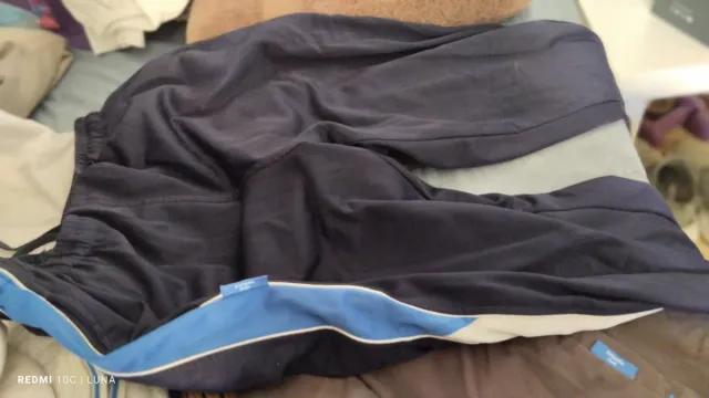 Uniforme de colegio santa Isabel talla 22 24