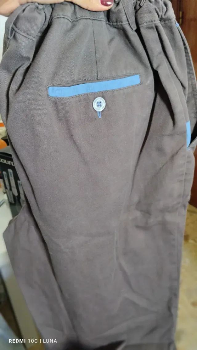 Uniforme de colegio santa Isabel talla 22 24