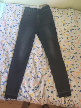 Jeans negro mujer tiro alto Stradivarius 36, sin e