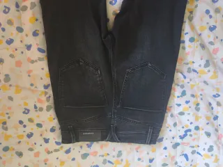 Jeans negro mujer tiro alto Stradivarius 36, sin e