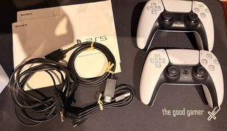 PlayStation 5 Slim Disc (1TB) 2 Dualsense + extra